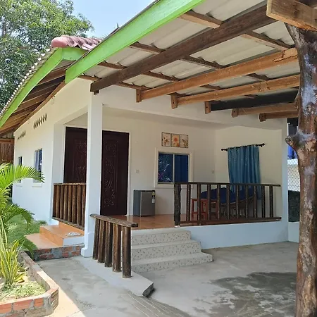 Bunnan Bungalows Derm Tkov Village Room photo
